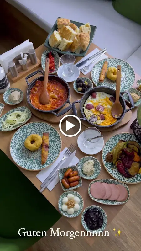 Pishi Breakfast_Rhein_slider_image_2