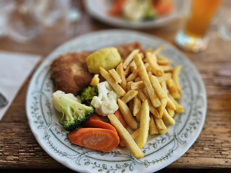 Sebastian Faber_Blick Bergwirtschaft_Rhein_review