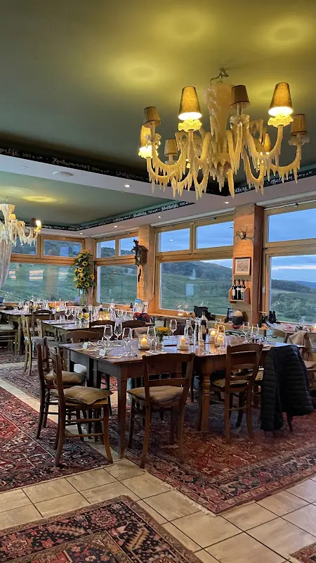 Blick Bergwirtschaft restaurant in Rhein