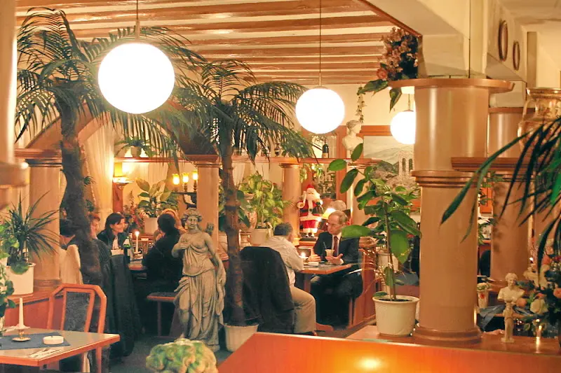 Restaurant Axion-Delphi_Rhein_slider_image_1