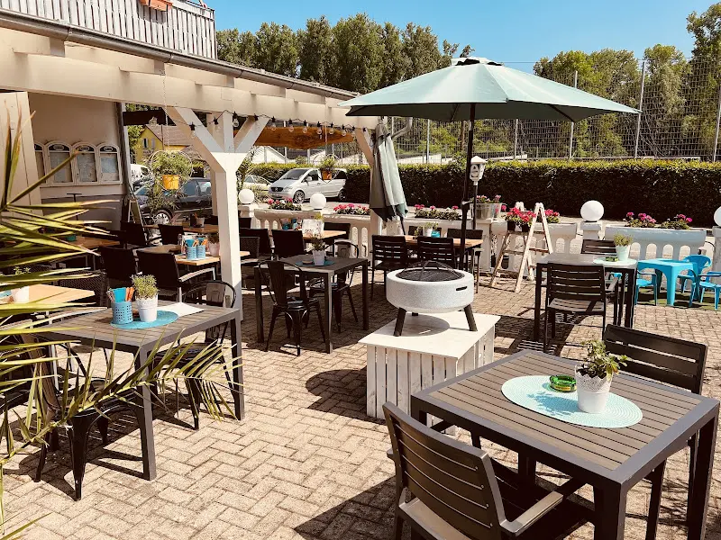 Sportgaststätte FV Haltingen Piccolo Paradiso restaurant in Rhein