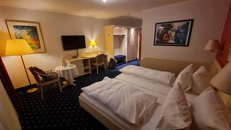 Schwanen_Rhein_slider_image_3