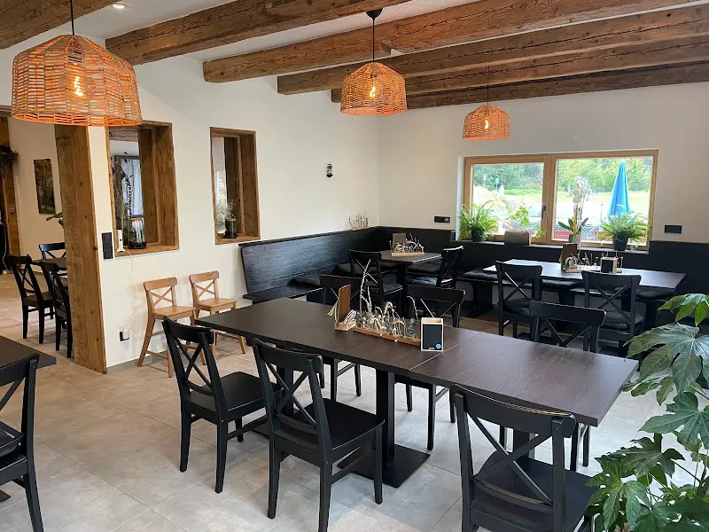 Waldgarten Wenzenbach restaurant in Wenzenbach