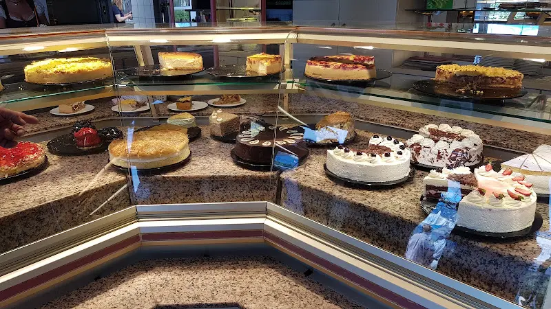 Aenishänslin cafe and pastry-GmbH_Weßling_slider_image_1