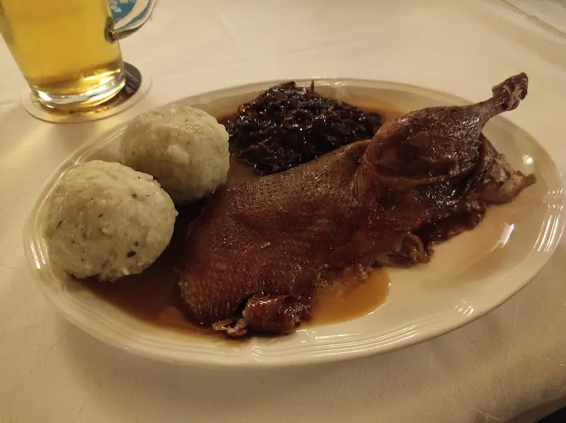 Anna Wörle_Hotel Bergfried_Wertingen_review