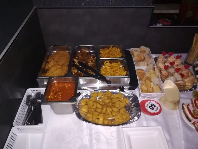 Shishabar und Pizzeria Cara Mia_Wiesau_slider_image_3