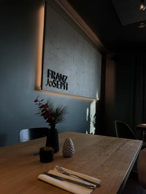 Max_FRANZ JoSEPH_Wiesau_review