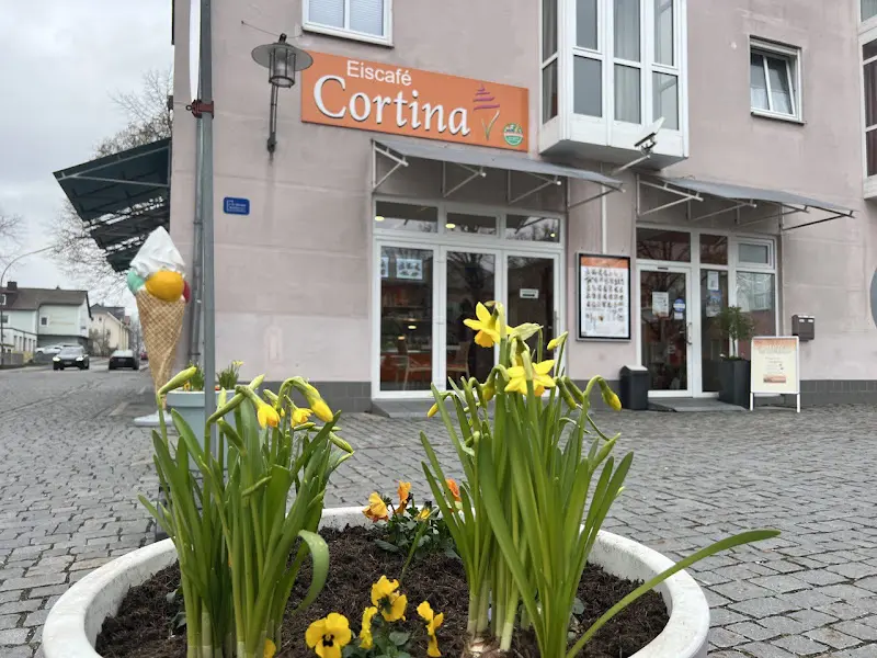 Eiscafé Cortina_Wiesau_slider_image_1