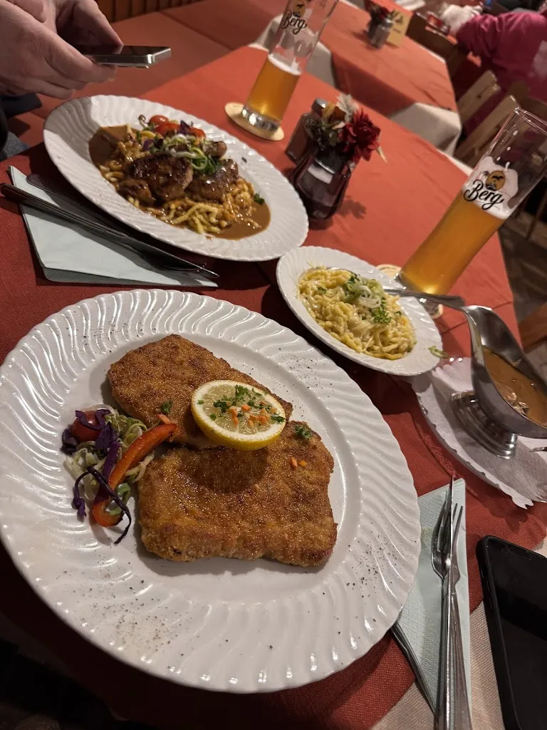 Grounded Chapter_Krone_Balingen_avis