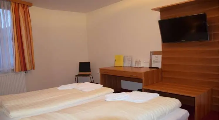 Beerenhof-Wiesen_Austria_slider_image_3