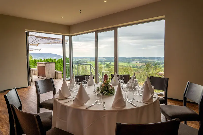 Ehrenbürg restaurant in Wiesenthau