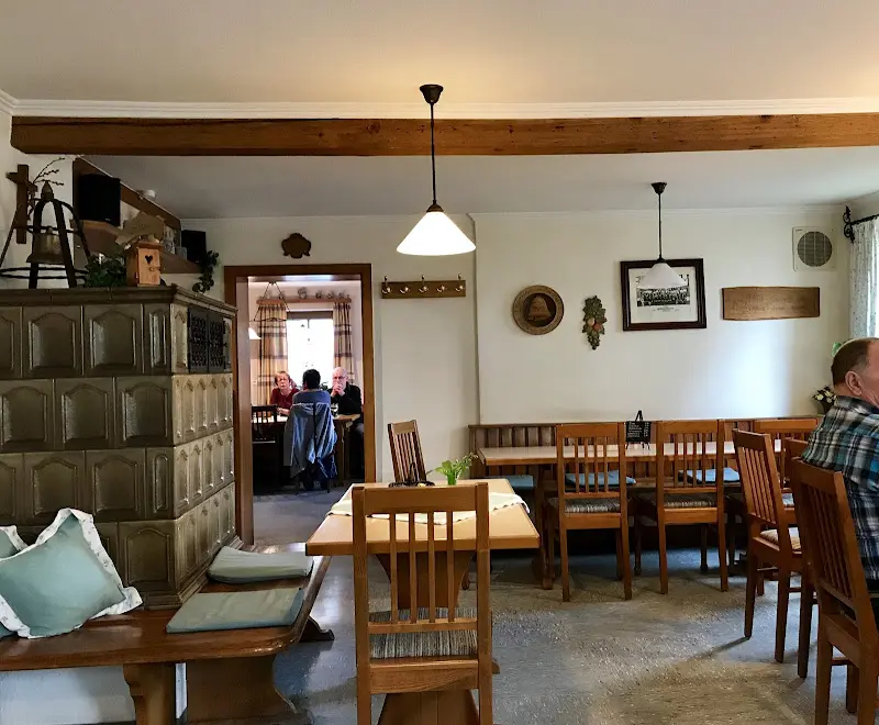 Gasthaus Egelseer restaurant in Wiesenthau