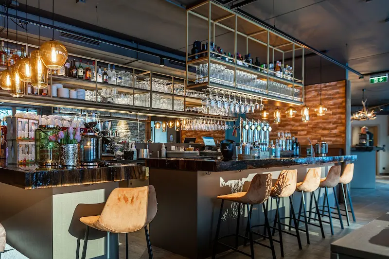 Glennie's Restaurant & Bar Westendorf_Austria_slider_image_3