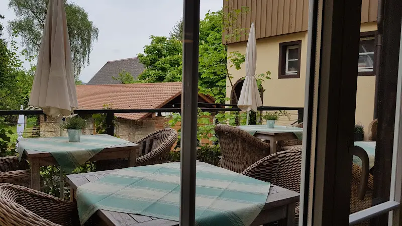 Gasthof Zum Goldenen Kreuz restaurant in Wilhelmsdorf