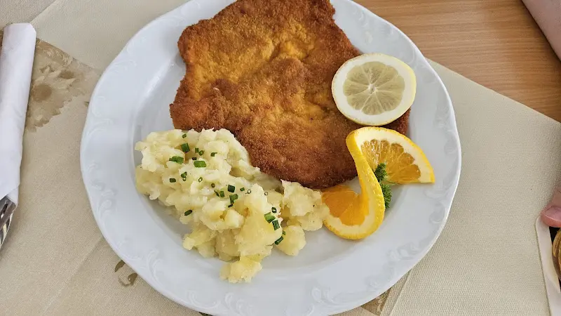 Gasthaus zur Traube (Gaststätte Traube)_Wilhermsdorf_slider_image_2