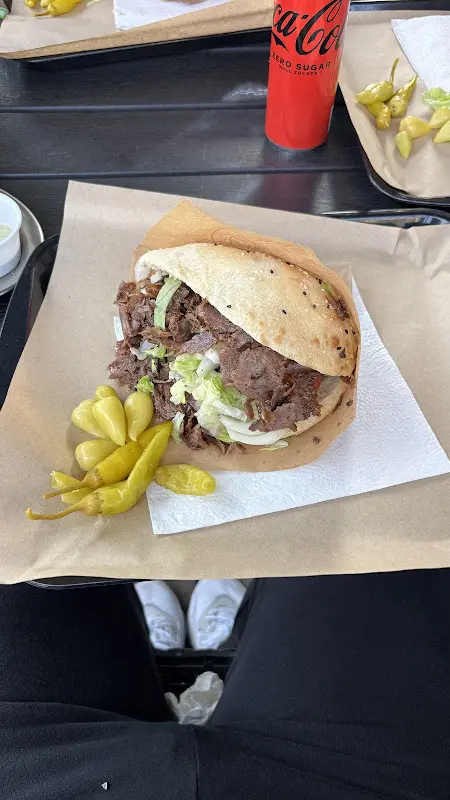 Emre Dmrc_Waggon Pizza & Kebap_Windsbach_recensione