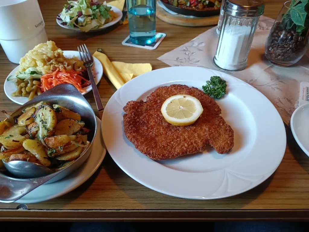 MJ 901_Café Restaurant Catrina Jochen und Markus Holweger GbR_Balingen_recensione