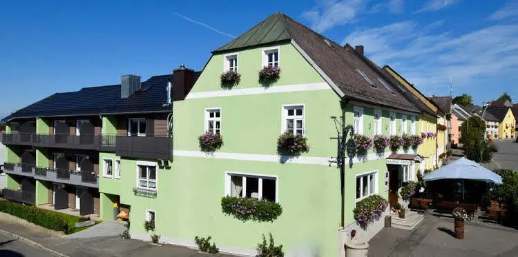 Zum Waldnaabtal restaurant in Windischeschenbach