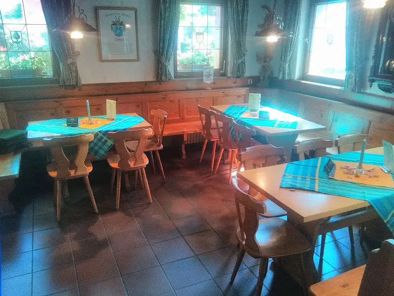 Gasthaus Zur Linde restaurant in Winkelhaid