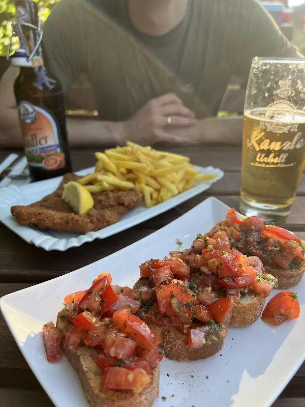Leonie E._Julies Biergarten_Winterhausen_review
