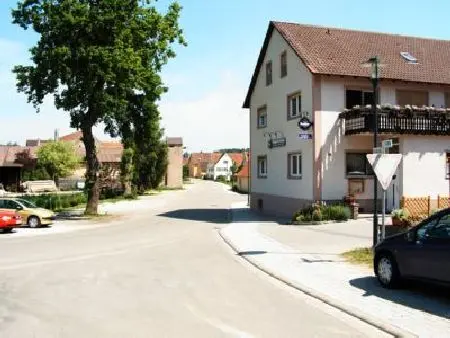 Gasthof Zum Hirschen - Karl Meyer_Wittelshofen_slider_image_1