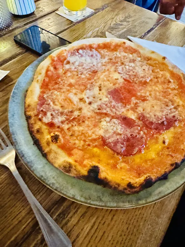 Pizzeria Ristorante da Salvatore_Cham_slider_image_3