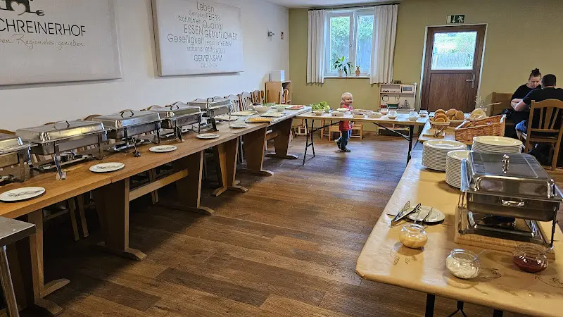 Bergschreinerhof | Hof-Cafe mit 24h-Fleischverkauf, Veranstaltungen & Führungen_Wolferstadt_slider_image_1