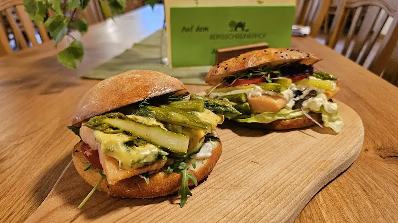 Bergschreinerhof | Hof-Cafe mit 24h-Fleischverkauf, Veranstaltungen & Führungen_Wolferstadt_slider_image_2