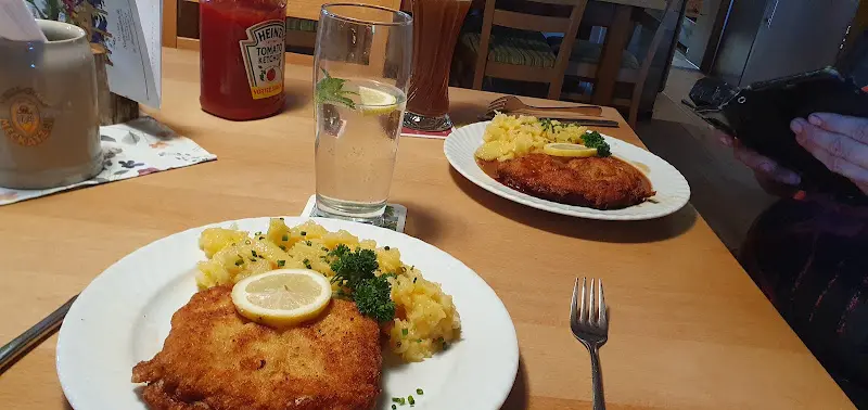 Kufupada Fuu_Bahnhofsgaststätte_Woringen_reseña