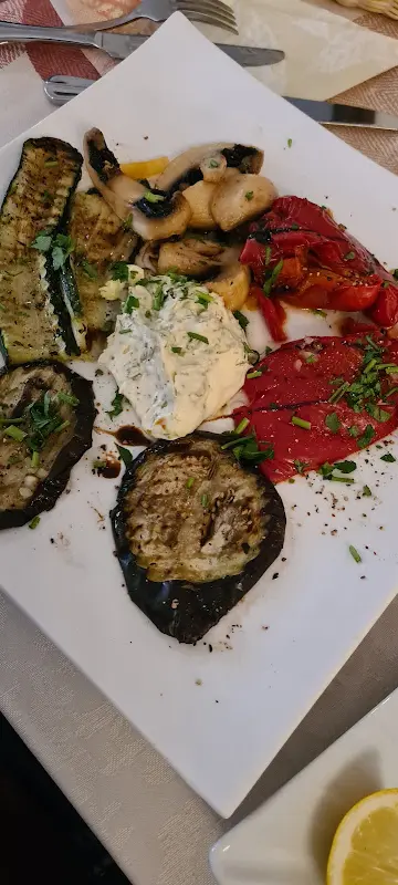 Officially Unofficial_Gasthof Goldene Krone_Main_review