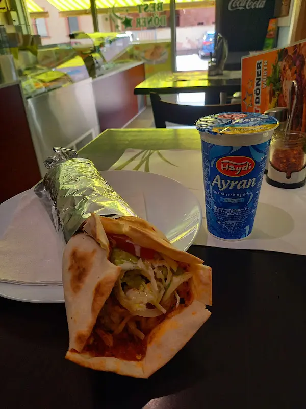 Iris_BEST Döner & Pizza_Main_reseña