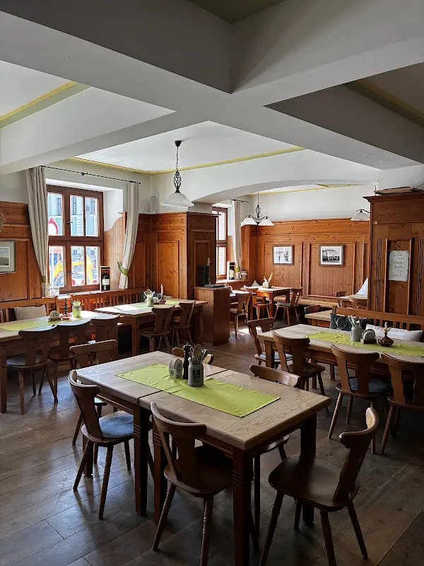 Gasthof zur Post restaurant in Wolnzach