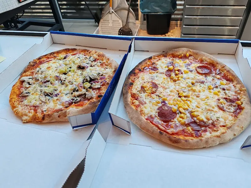 Andy Mueller_Pizza Calabria_Wolnzach_review