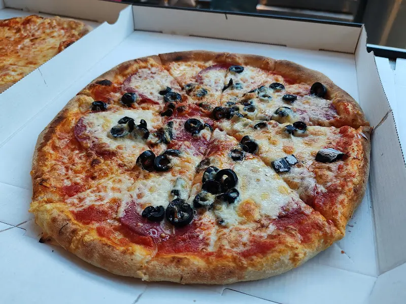 Pizza Calabria_Wolnzach_slider_image_2