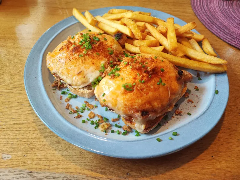 Gaststätte s'Lindwurmstüberl_Wurmannsquick_slider_image_2