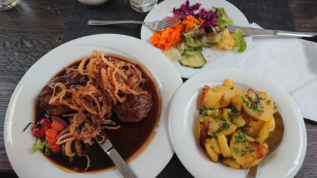 Landgasthof Waldhorn - Gerhard Noller ristorante a Bernstadt