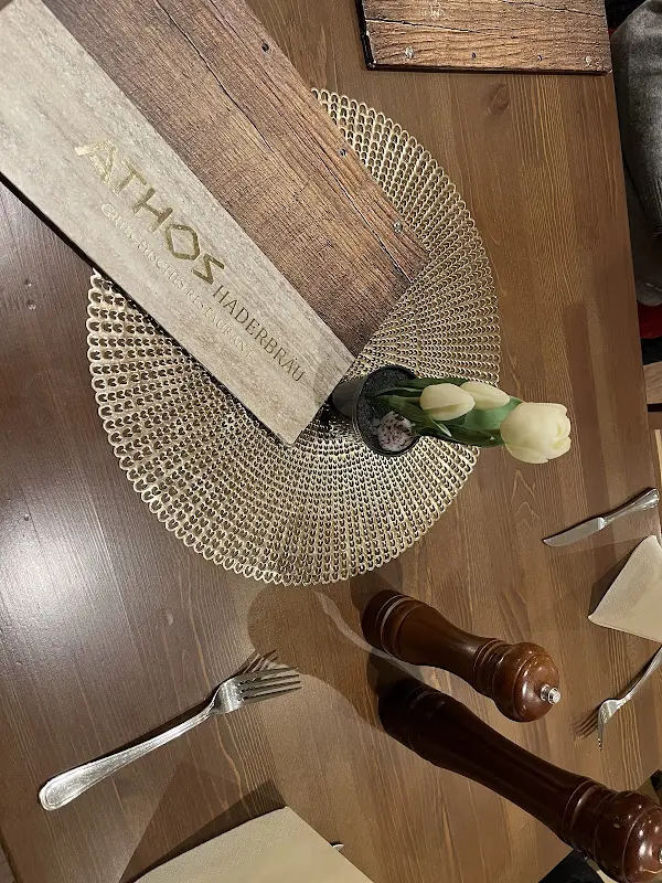 A. E . Korte_Athos im Haderbräu_Wolfratshausen_review