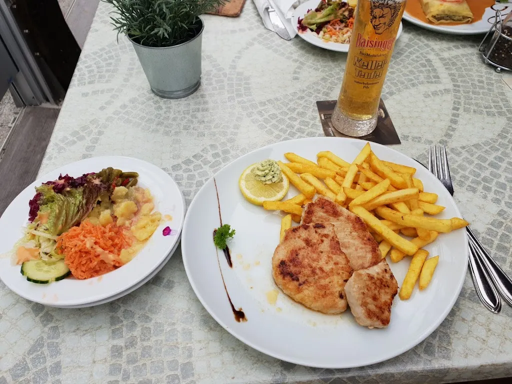 James O'Brien_Schlosscafe Restaurant Cafe Biergarten Festräume_Beuren_review