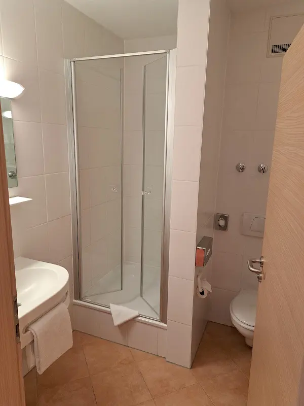 Mihaela State_Isartaler Hof_Wolfratshausen_review