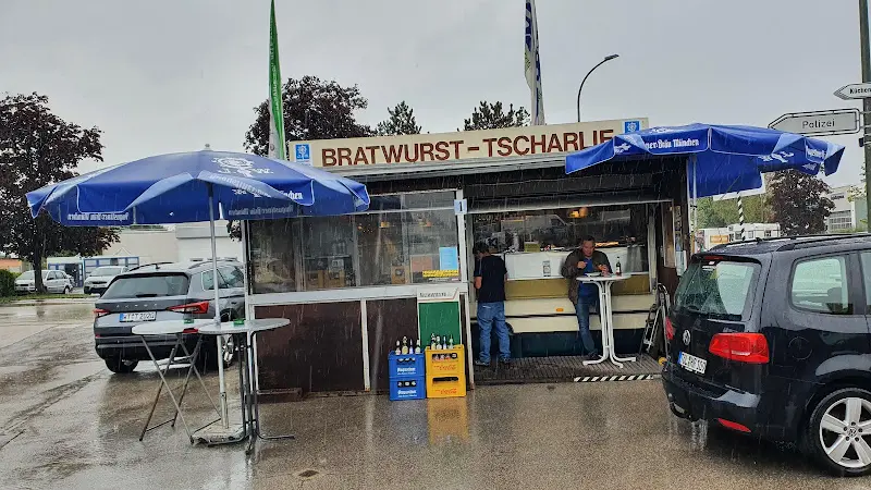 Bratwurst Tscharlie restaurant in Wolfratshausen