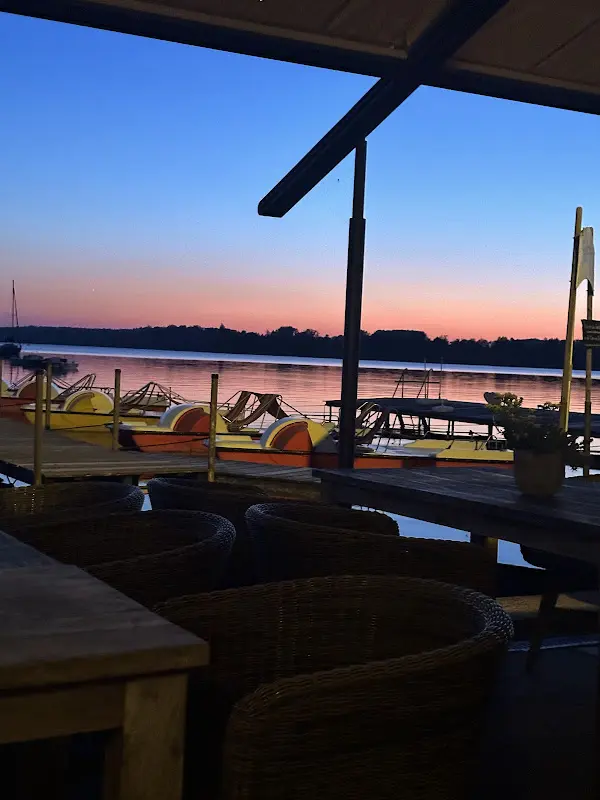 Dr Lisa Lavrova_Seehaus Raabe_Wörthsee_review