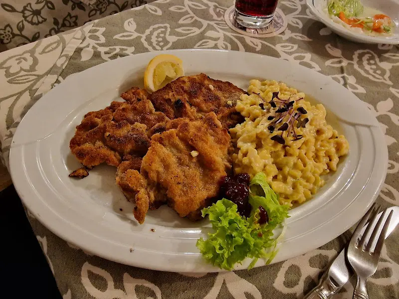 Mihei Yab_Wirtshaus im Gut_Wunsiedel_review