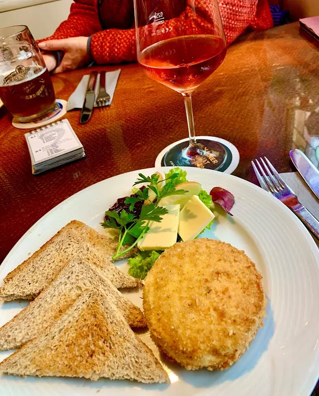 Bio Weinhaus Zimmermann Gasthaus zur Sonne_Main_slider_image_3