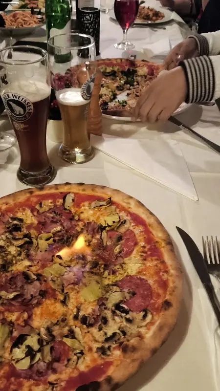 Ristorante Pizzeria Ätna_Freising_slider_image_2