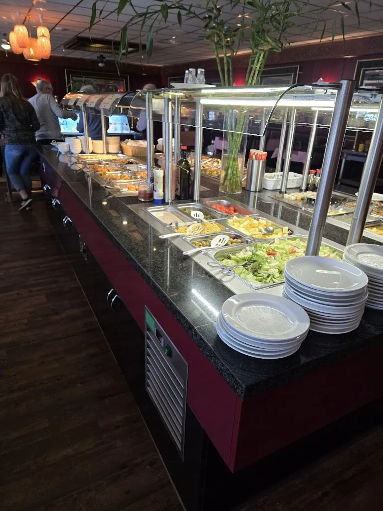 Sebastian Petrungaro_Asia Family_Berlin_reseña