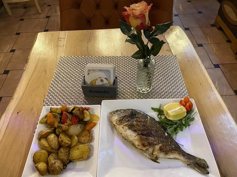 Medi'S Restaurant_Berlin_slider_image_3