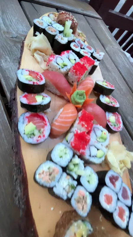 DaLi's_Berlin_slider_image_2