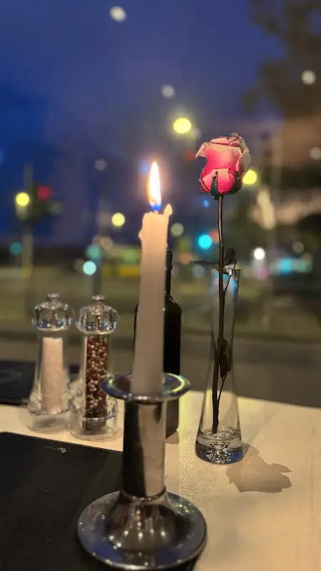 Sergii Lytvinenko_Restaurant Greek Food Olympia_Berlin_recensione