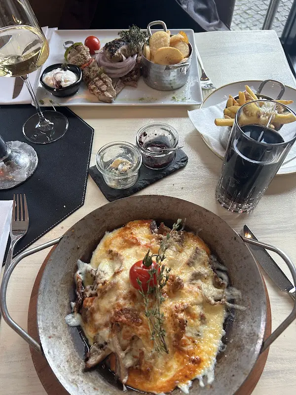 Mevlüt Ünal_Restaurant Greek Food Olympia_Berlin_recensione