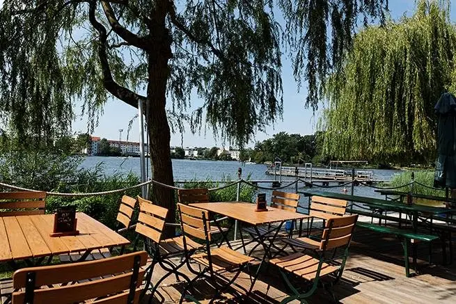 Krokodil_Berlin_slider_image_1